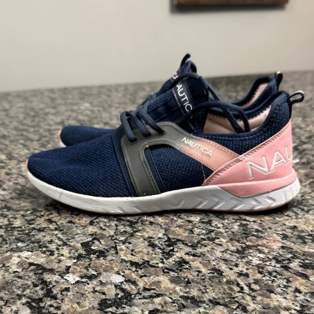 Nautica Women's Blue and Pink Sneakers